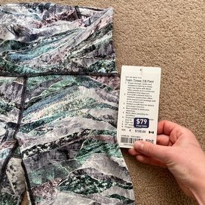 Lululemon Train Times Pant w/ Mesh Size 4 NWT